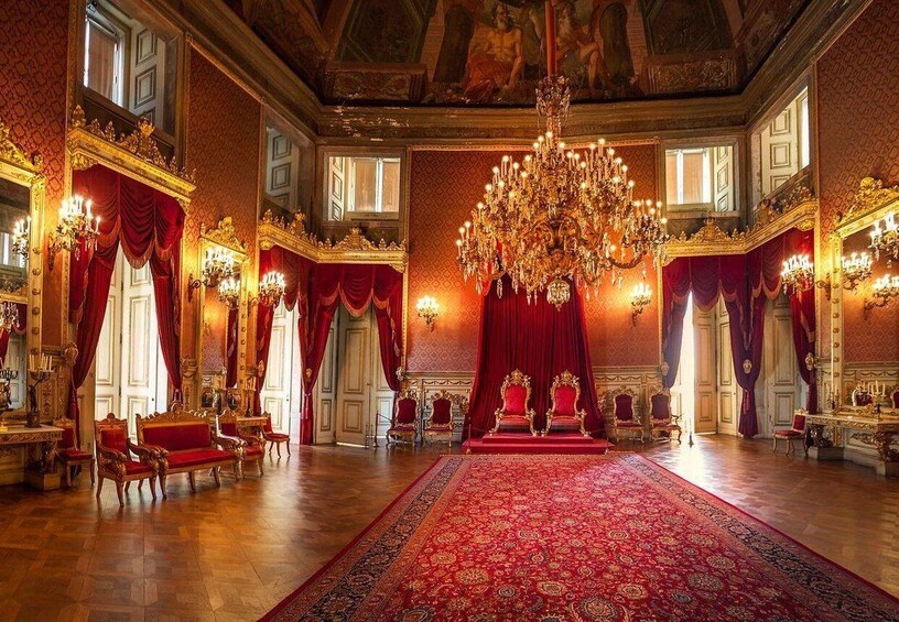 Picture 2 for Activity Naples: Royal Palace and Spanish Quarter Private Tour