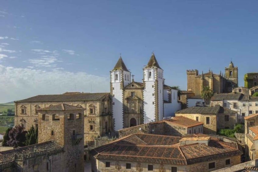 Caceres: Highlights, History and Jewish Quarter Walking Tour