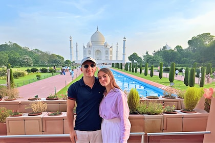 Vanuit Delhi: Dagtour Taj Mahal & Agra per auto op dezelfde dag