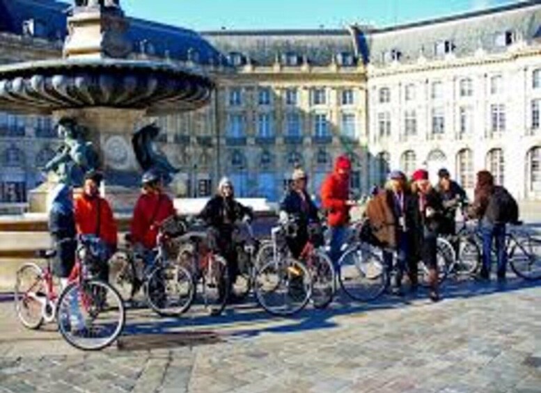 Picture 8 for Activity The Best of Paris by Bike with a Local