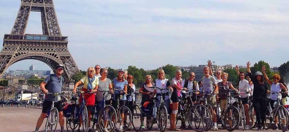 Picture 6 for Activity The Best of Paris by Bike with a Local