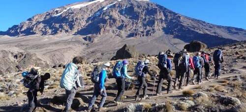 2 jours d'ascension du Mont Kenya avec nuitée - Route de Sirimon