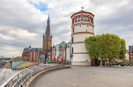 Dusseldorf: Cattura i luoghi più fotogenici con un abitante del posto