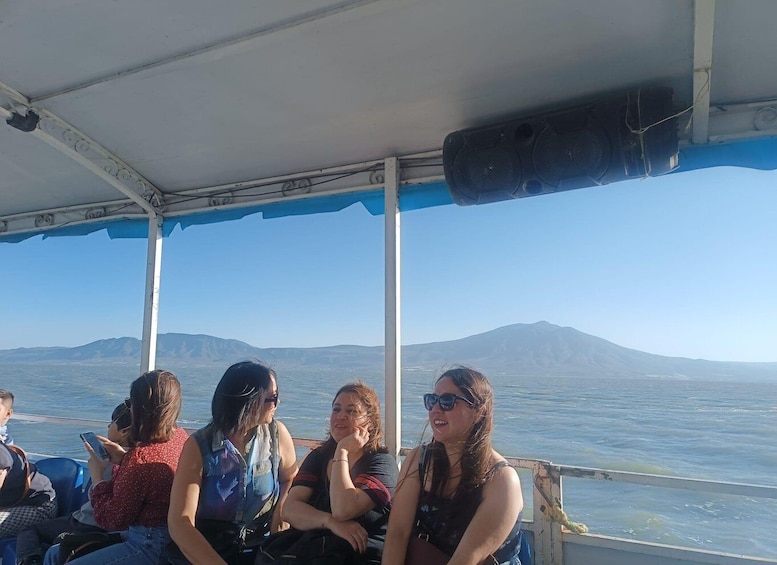 From Guadalajara to Chapala Lake: Funny and cultural tour