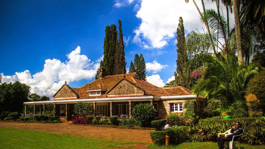 Karen Blixen Museum and Kobe Beads Center Day Tour
