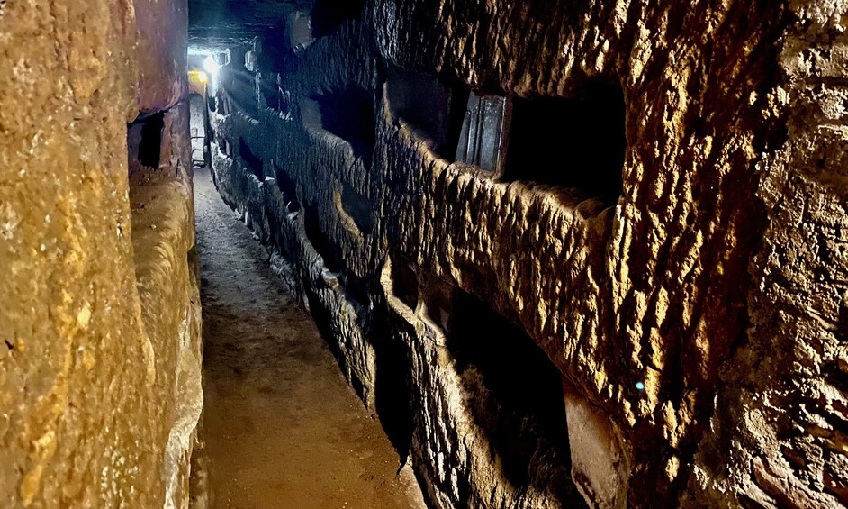Roman Catacombs: Small-group or Semi Private Guided Tour with Transfer