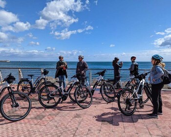 Palermo: Historic Center Guided Bike Tour with Food Tasting