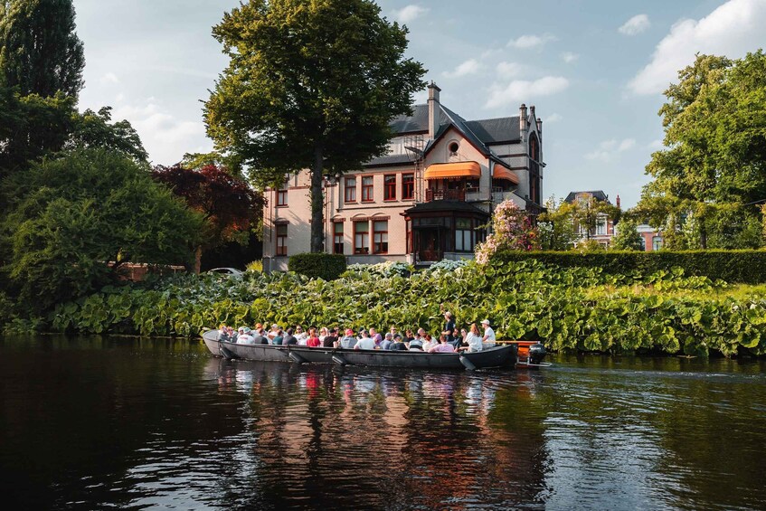 Picture 2 for Activity Groningen: City canal cruise (with unlimited drinks)
