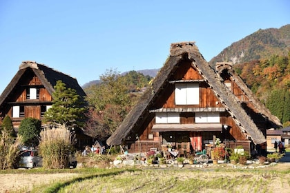 Shirakawa-go Audio Guide: Traditional Village of Japan