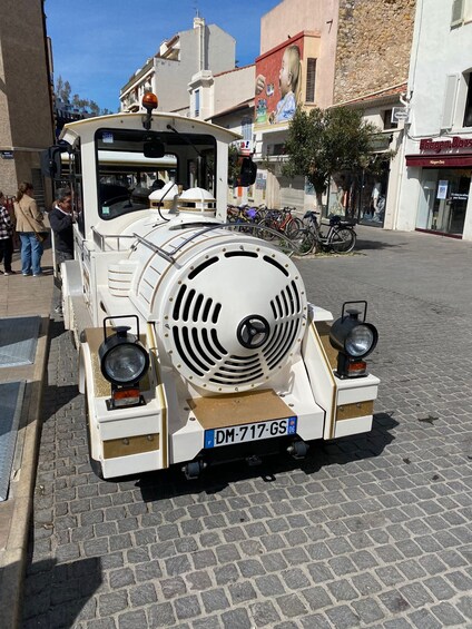 Picture 1 for Activity Antibes: 2-Way Little Train of Antibes Tour to Juan-les-Pins