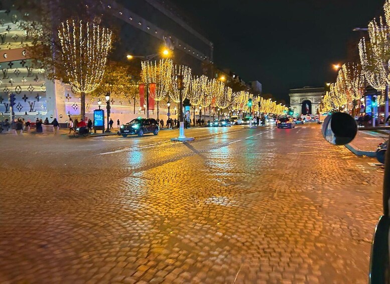 Picture 1 for Activity Paris: Christmas Lights Private Tour in a Modern Rickshaw