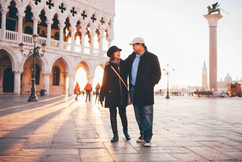 Picture 30 for Activity Venice: Private Gondola Ride with Professional Photographer