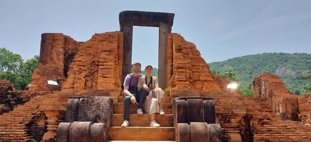 Hoi An: My Son Sanctuary Guided Tour with Boat Trip & Lunch