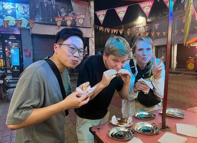 アグラの夕方3時間ストリートフード＆ローカルバザールツアー