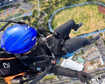 Parapente sobre Quito: sobrevuela la ciudad en Parapente