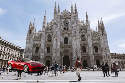 Milano / Lago Maggiore / Arona - Tur i Ferrari