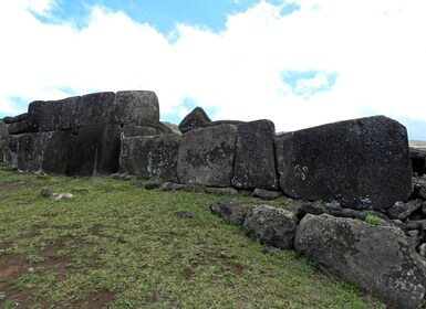 Rapa Nui: Orongo to Ana Te Pahu