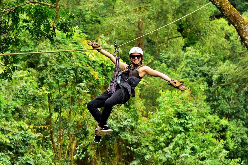 Picture 1 for Activity Puntarenas Province: Chocolate Experience and Zipline Tour