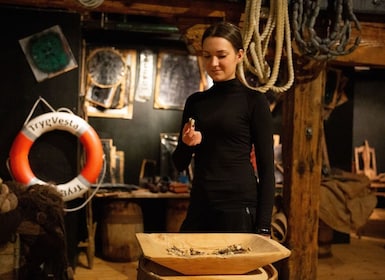 Tromso: Cod-Tasting Tour with Full Steam Museum Entry