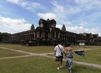 Två dagars rundtur Angkor Complex; Banteay Srei och Kulen Hill