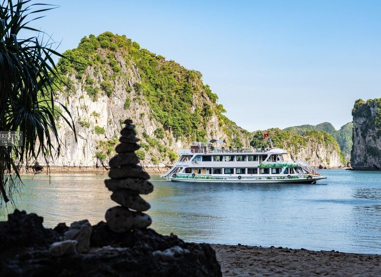 Picture 5 for Activity Lan Ha bay luxury cruise 6 hours trip, kayaking, bike, swim