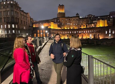 Rom: Stadt-Highlights Kleingruppen-Wanderung bei Nacht