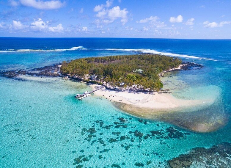 Picture 2 for Activity Mahebourg: L'île des Deux Cocos Island Boat Tour with Lunch