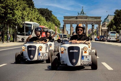 Berlín: Recorrido turístico por la ciudad en coche en un Mini Hot Rod