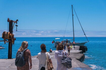 De Funchal : West Bays Sailing Tour avec déjeuner