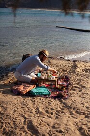 Mykonos: The Greek Meze Picnic