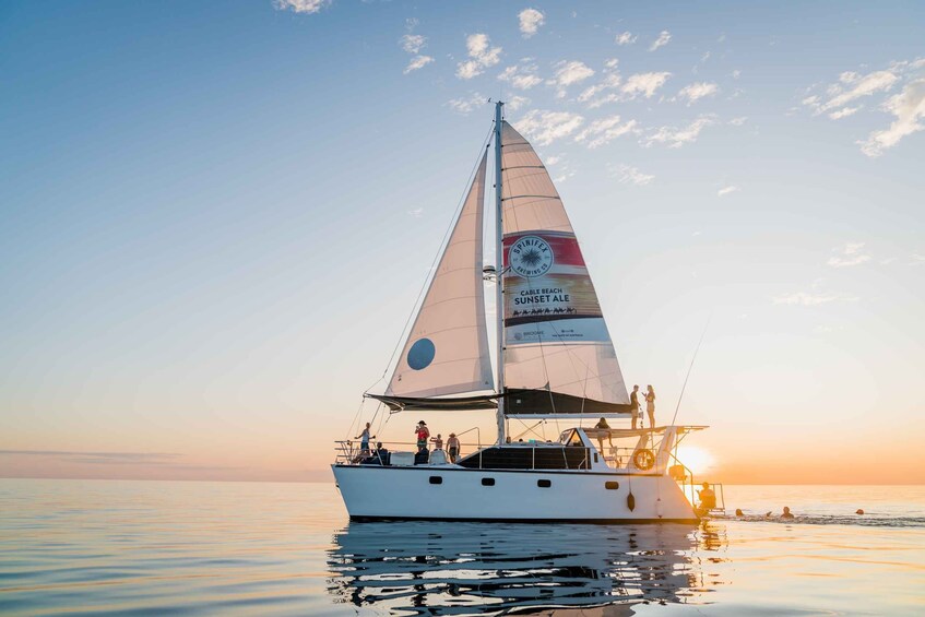 Broome: Catamaran Sunset Cruise with Canapes