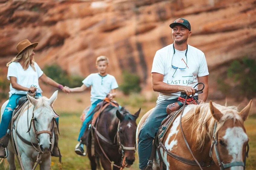 Picture 1 for Activity Kanab: Cave Lakes Canyon Horseback Riding Experience