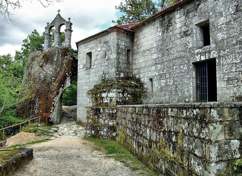 Picture 4 for Activity From Santiago: Ribeira Sacra Tour & Boat Trip