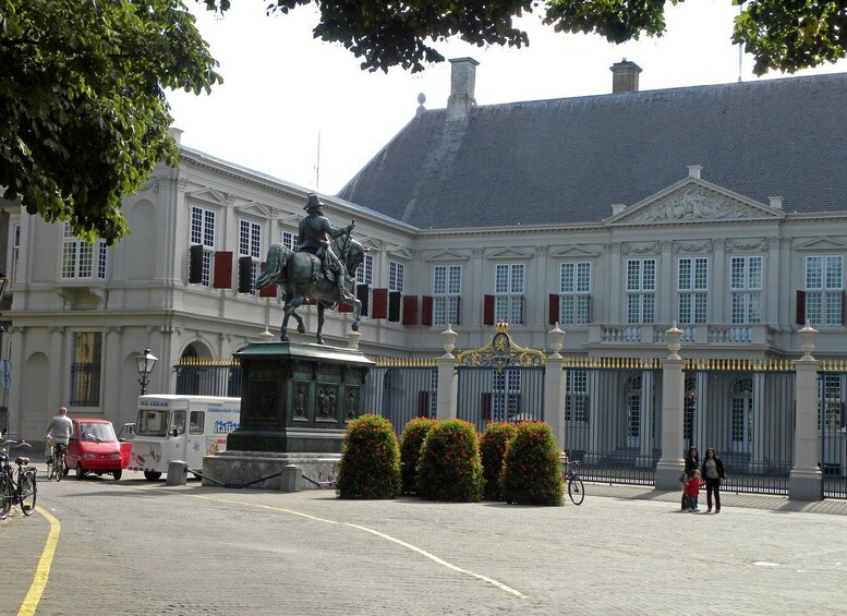 Picture 7 for Activity The Hague: Old City Private Walking Tour