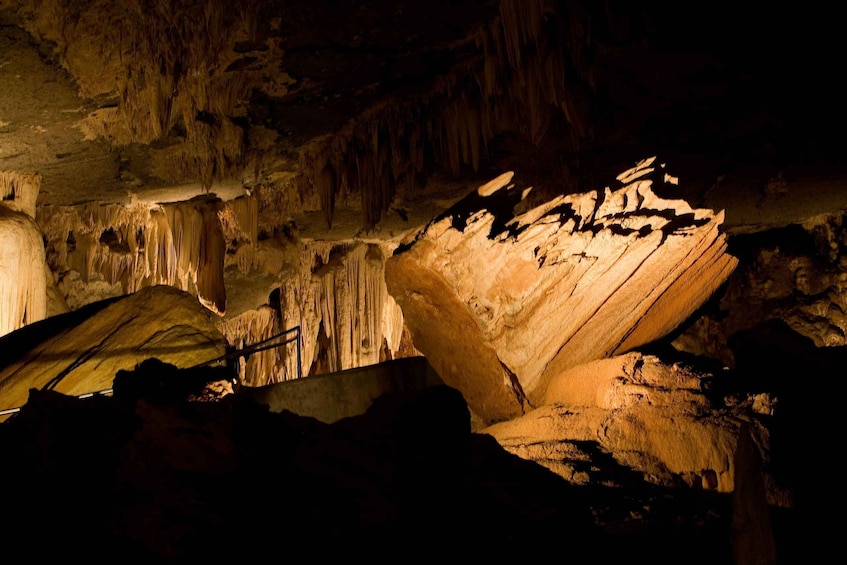 Picture 2 for Activity Explore Al Hoota Cave, Misfat Al Abriyeen and Bait Al Safa