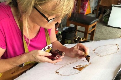 Yogyakarta : Atelier de peinture sur batik