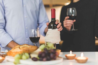 Degustación Privada de Comida y Vino Griegos en la Ciudad de Rodas