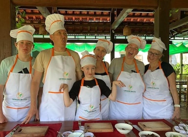 Hoi An: Markedstur - Cam Thanh Cooking Class & Basket Boat