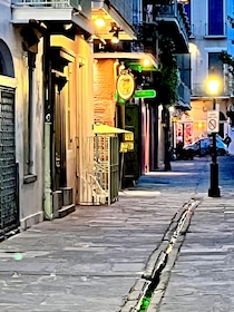 New Orleans Haunted Legends and Scandals Small Group Tour