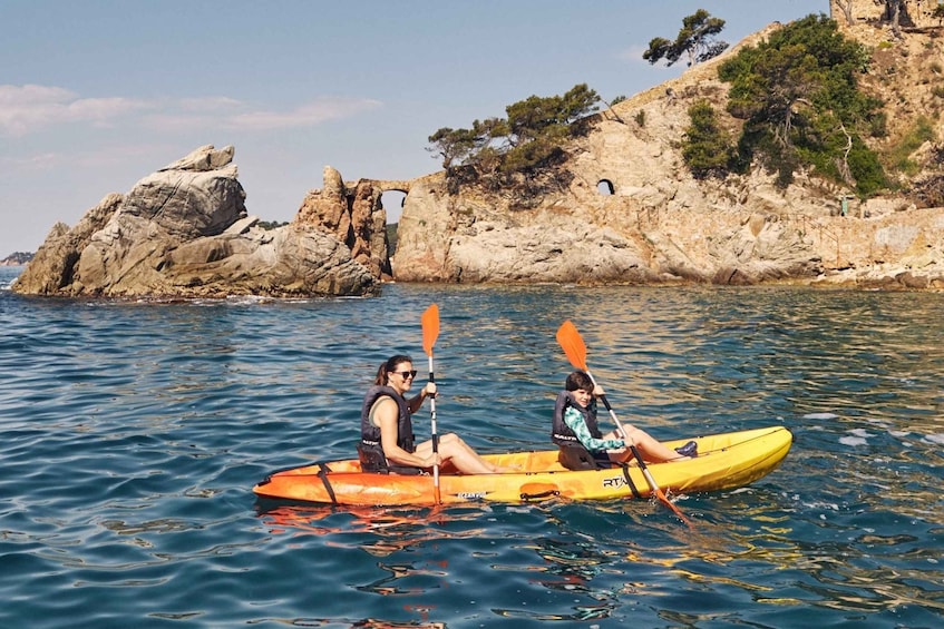 Lloret de Mar: Costa Brava Kayak Tour and Swimming