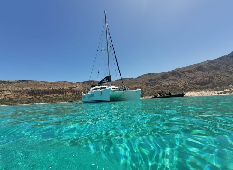 Kissamos: Sailing Cruise to Balos & Gramvousa with Lunch