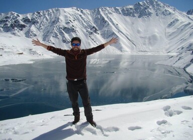 Full day reservoir of the plaster, Cajon del Maipo