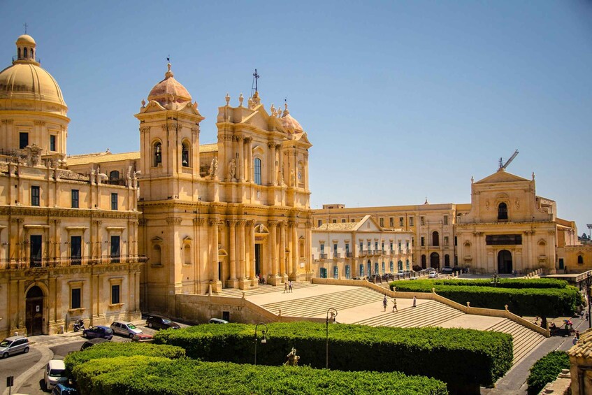 Picture 2 for Activity Noto: among the streets of Baroque pride