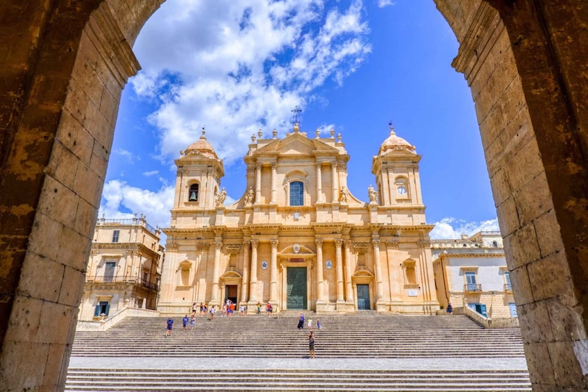Picture 1 for Activity Noto: among the streets of Baroque pride