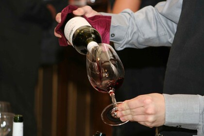Neive: Piemontes røde vinsmagningstur med 5 glas