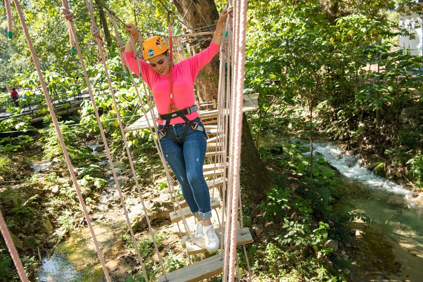 Picture 2 for Activity Santiago: IBO Hanging Bridges in Cola de Caballo Ticket