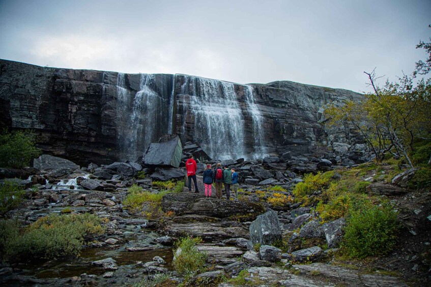 Picture 2 for Activity Hike to Orvvosfossen Waterfall