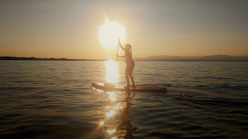 Lake Garda: Stand Up Paddleboard Experience with Dry Bag