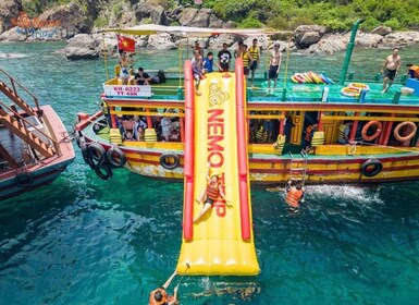 Nha Trang: Island Hopping Tour, Snorkelling & Floating Party