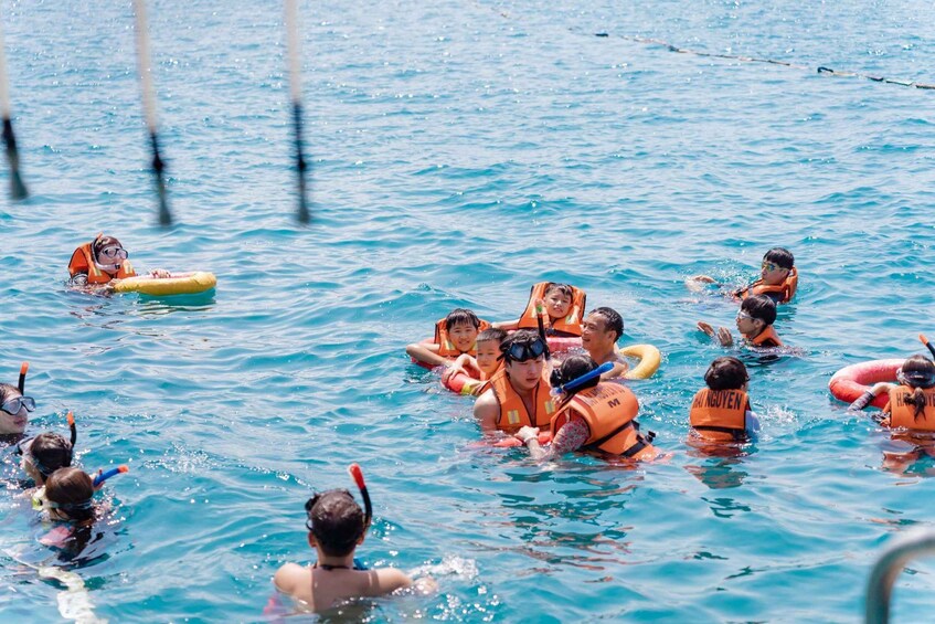 Nha Trang: Island Hopping Tour, Snorkeling & Floating Party